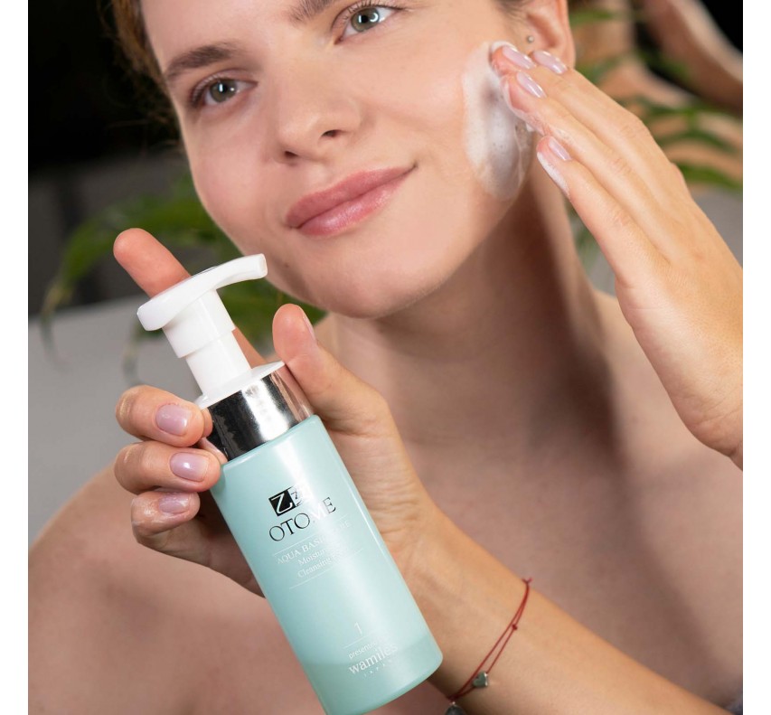 OTOME Aqua Basic Care Moistrurising Cleansing Foam Зволожуюча пінка для обличчя, 150 мл 